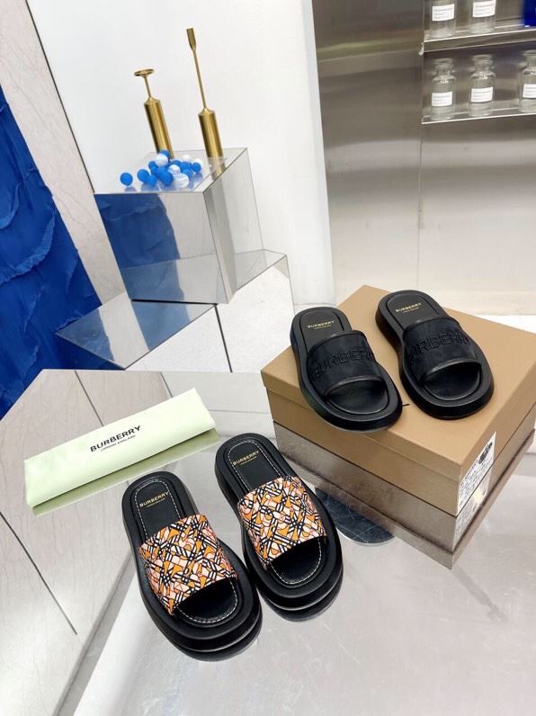 Burberry Slippers